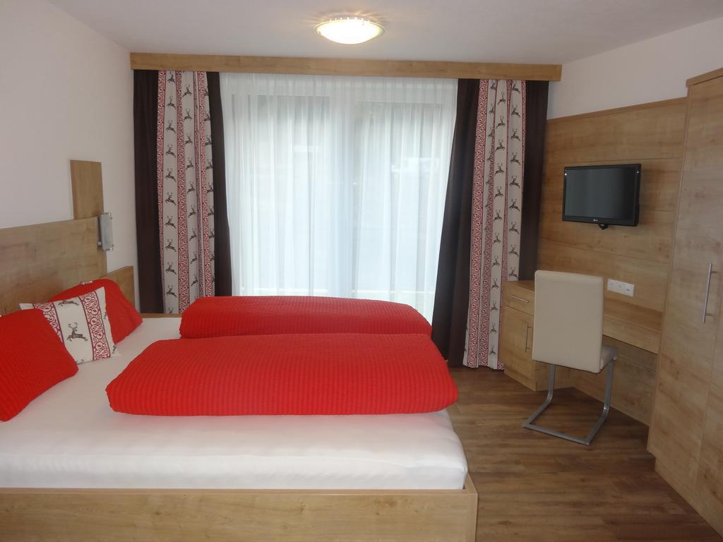 Appartementhaus Naturquell St. Leonhard im Pitztal Pokój zdjęcie